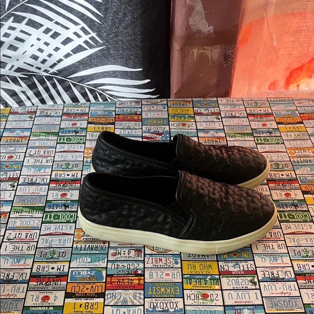 Cat & Jack Girls Slip-On Sneakers Black Quilted Size 2 Youth